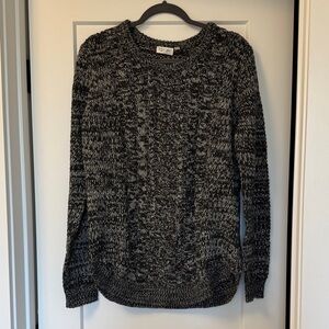 Women's Black and White Sweater
